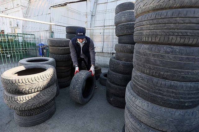 ЕМУП «Спецавтобаза»: Более 13 тонн автопокрышек сдали уральцы в утилизацию за полтора месяца