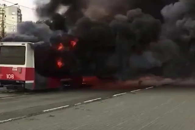 В Нижнем Тагиле на ходу загорелся трамвай с пассажирами