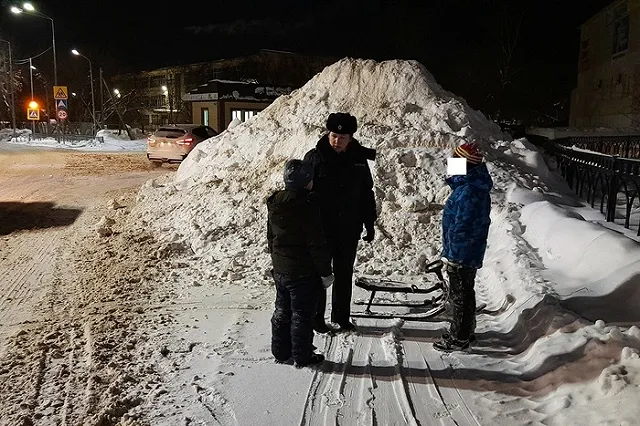 В Свердловской области обнаружили и ликвидировали более 300 опасных горок