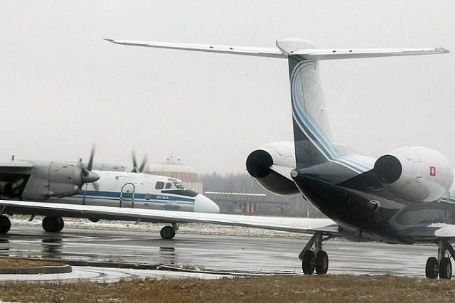 Бунт пассажиров в аэропорту Улан-Удэ сняли на видео
