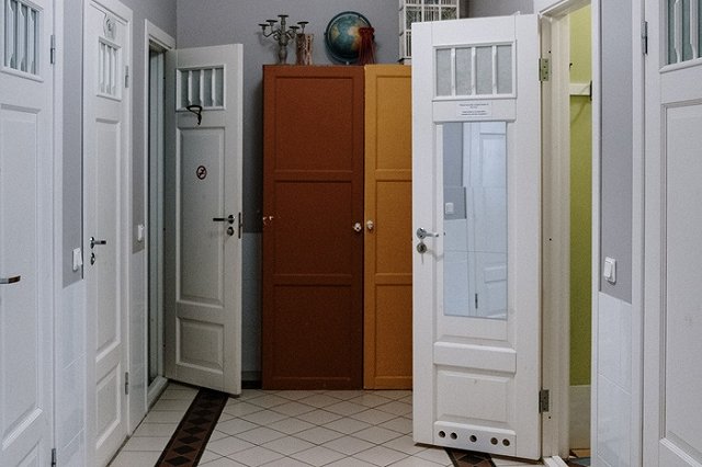 Два студента погибли из-за неисправного водонагревателя в общежитии