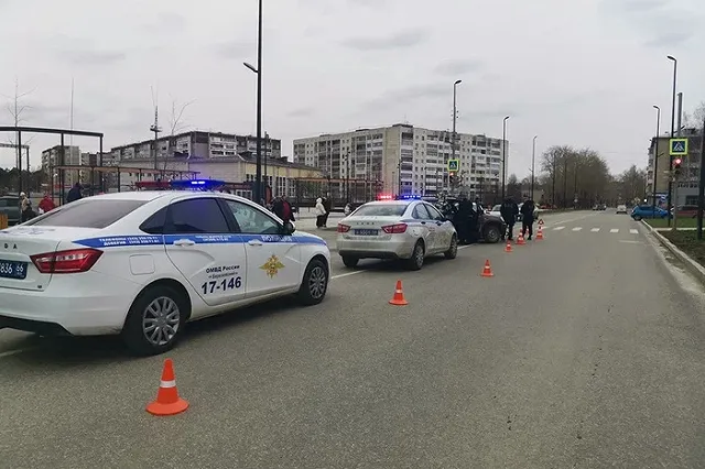 Пожилой водитель в Березовском стал виновником ДТП, выезжая на дорогу