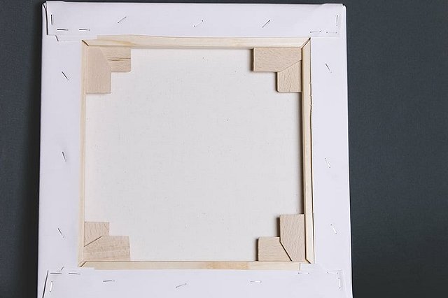 Копии картин, украшающих екатеринбургский «Дубровин», оказались фейком