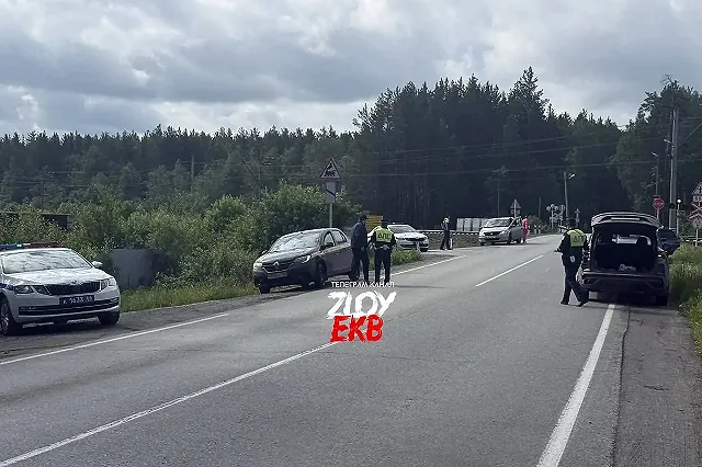 Жители Екатеринбурга обсуждают звук, похожий на взрыв, который слышали минувшей ночью