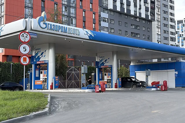 Бензин практически перестал дорожать в Свердловской области