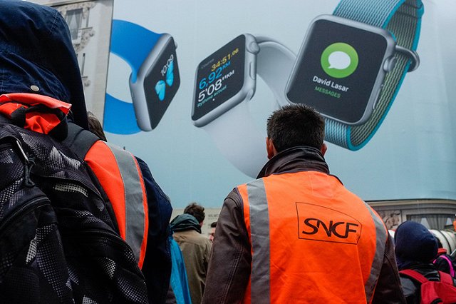 Забастовку железнодорожников во Франции поддержали журналисты