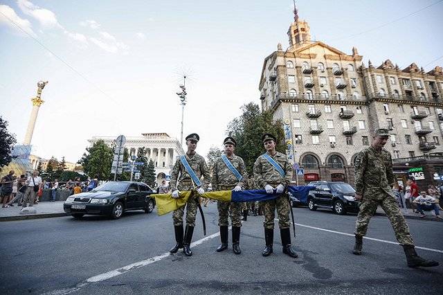 В военном параде в Киеве приняли участие солдаты НАТО
