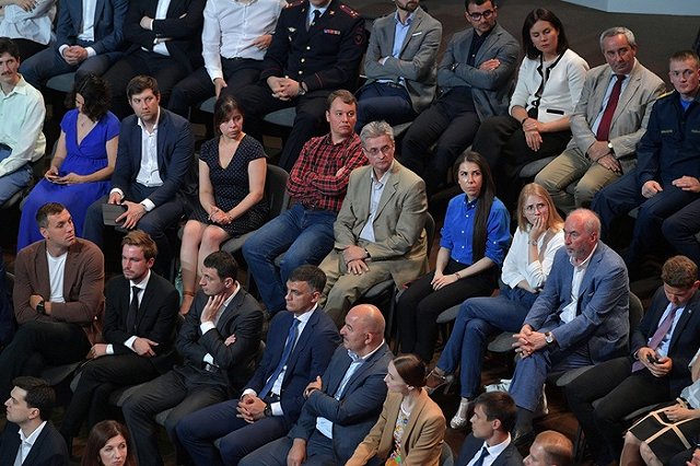 Дзюба выругался матом на «прямой линии» с Путиным