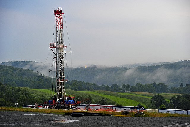 Землетрясения связали с добычей сланцевого газа