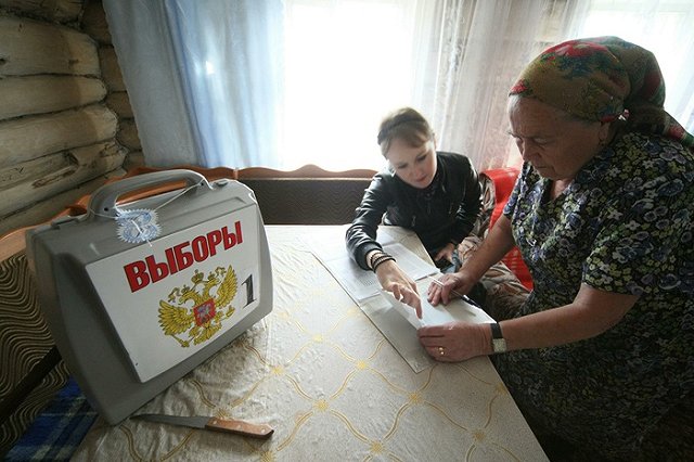 Глава Севастополя выступил против прямых выборов губернаторов