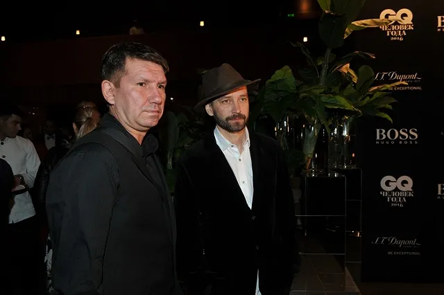 Марат Башаров и Uma2rman прилетели в Екатеринбург на «Матч звезд»