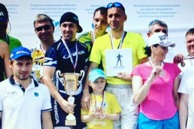 Антон Шипулин принял участие в соревнованиях по велобиатлону