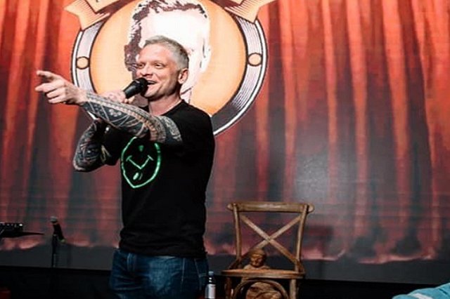 В Москве нашли мертвым известного стендап-комика