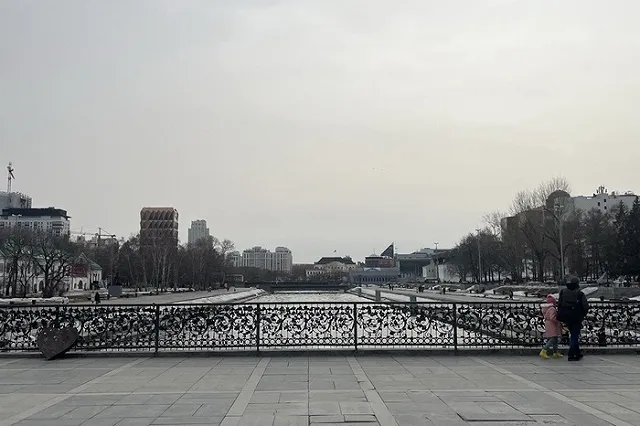 Весеннее тепло в Свердловской области сменит холод и снег с дождём