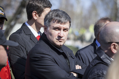 СМИ: За покушением на мэра Харькова стоит Аваков