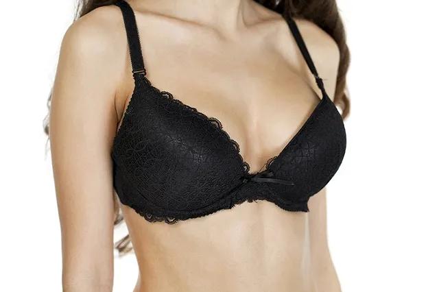 Екатеринбургская телеведущая снялась в ролике против рака молочной железы