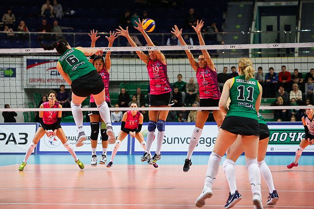 «Уралочка-НТМК» разгромила румынок