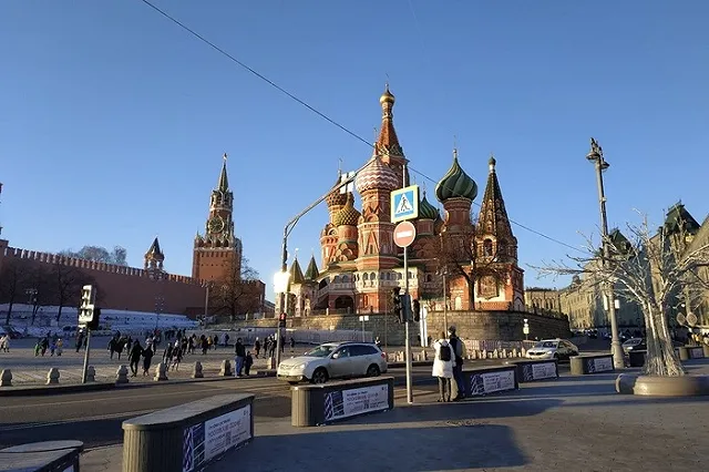 Врачи предостерегли россиян от ношения маски на улице в мороз