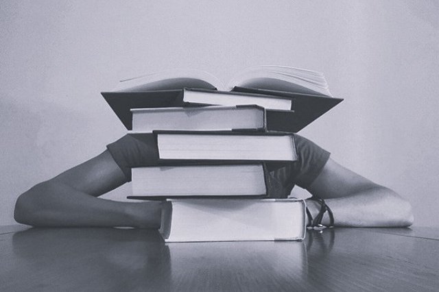 Родители учеников екатеринбургской школы готовят заявление в прокуратуру из-за нехватки учителей