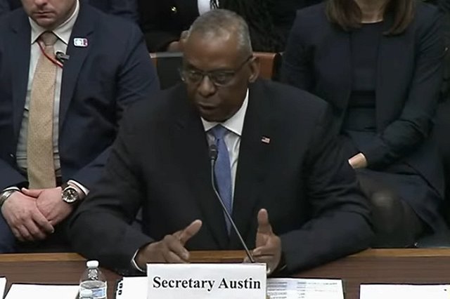 Шеф Пентагона заявил, что поражение Украины приведет к столкновению РФ и НАТО