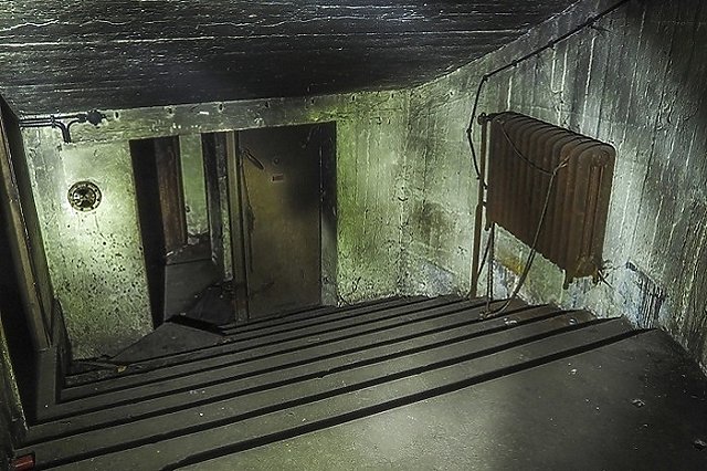 Свердловчанин 14 лет прятал труп в подвале