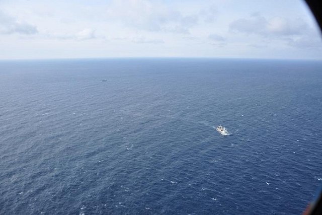 Затонувший траулер находится на недоступной для водолазов глубине