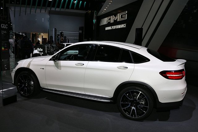 Минпромторг приравнял автомобили D-класса к роскошным