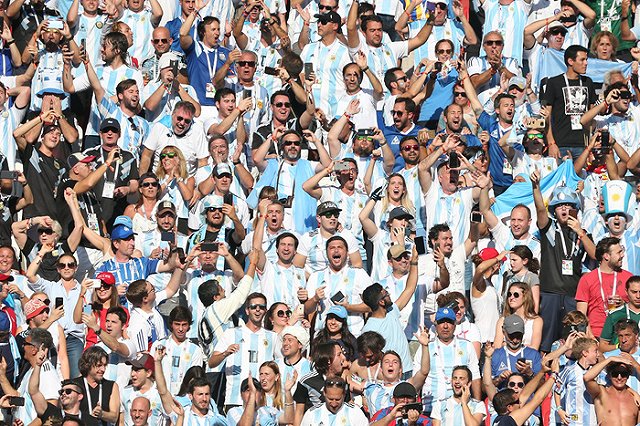 Аргентинских болельщиков лишили футбола за оскорбления россиянок