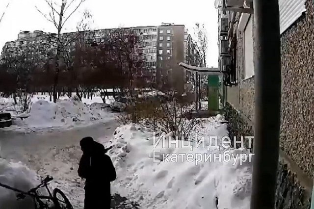 В Екатеринбурге у доставщика еды украли велосипед