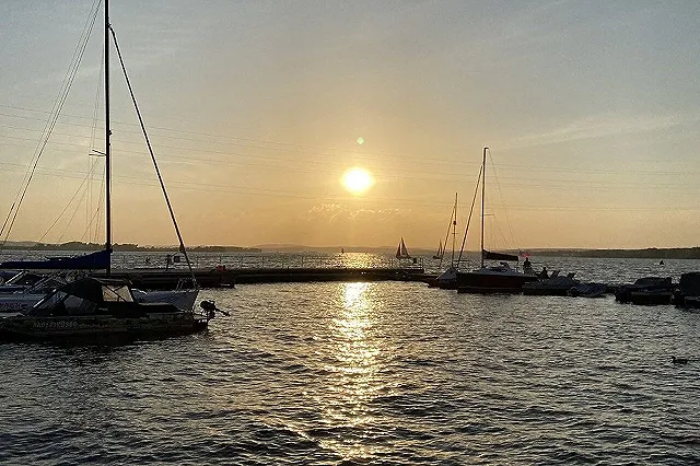 Прокуратура в Екатеринбурге через суд потребовала от яхт-клуба «Коматек» снести пирсы