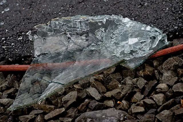 УМВД: «Крошитель» автомобилей у ЗакСО нанес повреждения сотруднику полиции