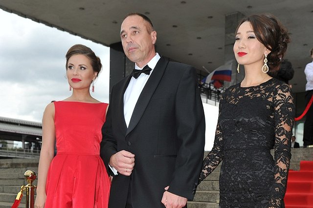 Екатеринбурженка обиделась на Юлю Михалкову за холодильник