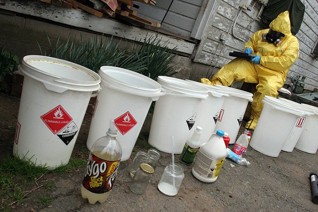 В Екатеринбурге вынесли приговор ОПГ, поставлявшей наркотики из США почтой