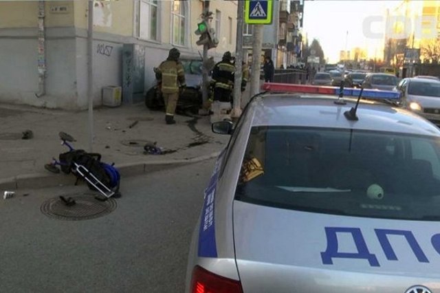 Водителя Honda, сбившего трех человек на Фурманова, могут приговорить к 11 годам колонии