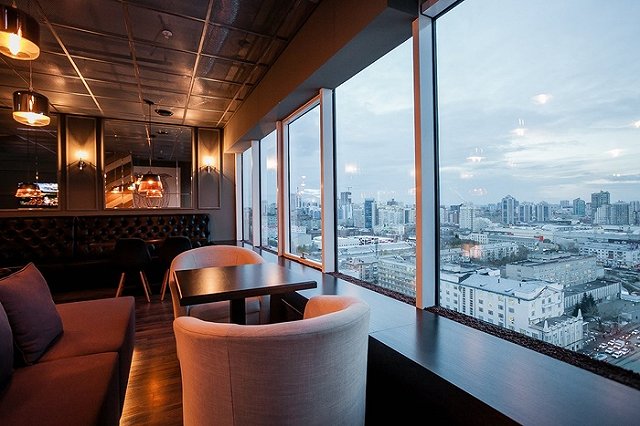 В Екатеринбурге закрывают кофейню с панорамными окнами