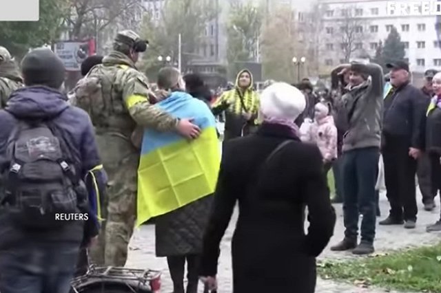 The New York Times рассказала, как Киев «записывает» жителей Херсона в «коллаборанты»