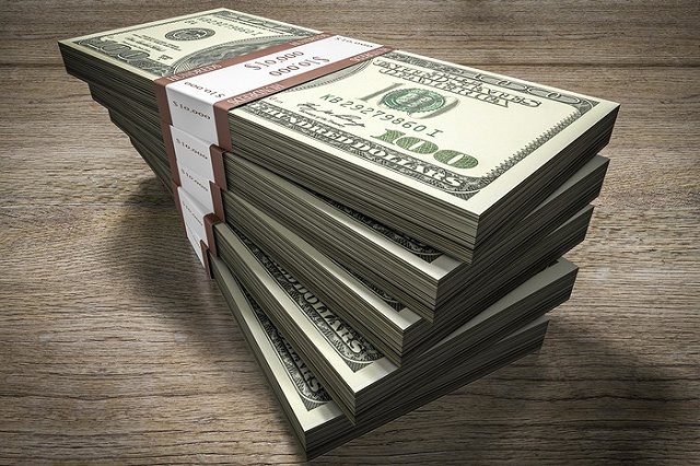 Полковник Захарченко рассказал о накопленных с зарплаты миллиардах рублей