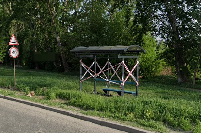 На Урале на ребенка упала остановка