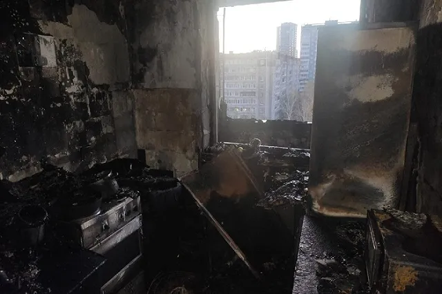 Стала известна личность мужчины, погибшего при пожаре в Екатеринбурге