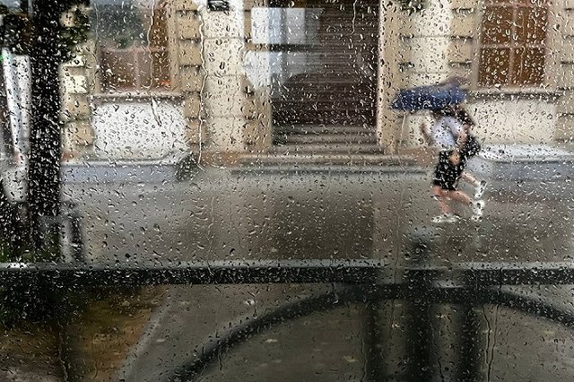 Тепла больше не будет? На Свердловскую область обрушатся ливни и град