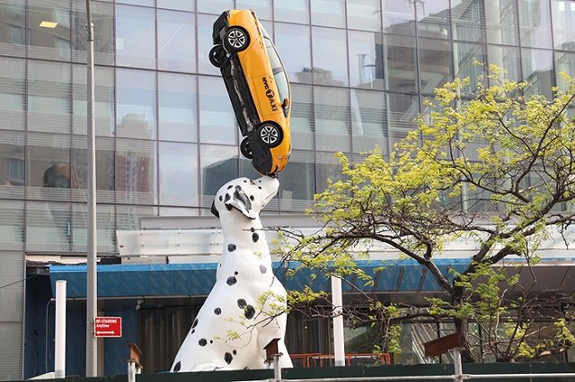 Службы такси посоветовали екатеринбуржцам готовиться к пробкам и росту цен