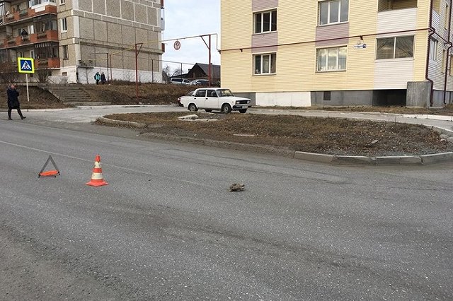 На Урале мальчик покалечился, выбежав за мячом со спортплощадки