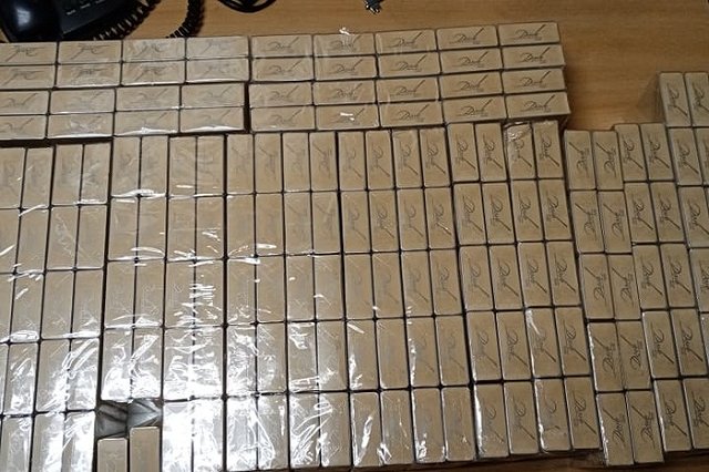 В тавдинскую колонию прислали несколько десятков блоков немаркированных сигарет (ФОТО)