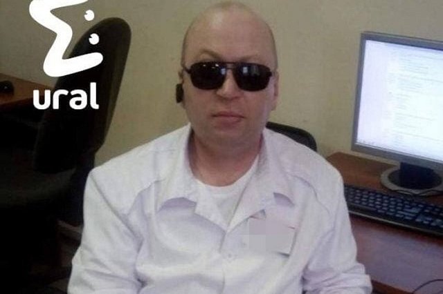 Свердловские школьницы обвинили слепого массажиста в домогательствах