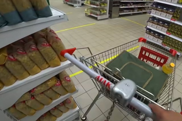 В Екатеринбурге местный житель сел за кражу продуктов у 96-летнего ветерана