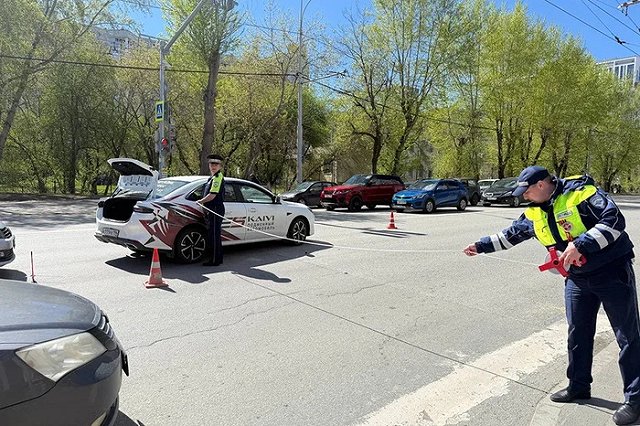 Водитель премиального «китайца» сбил женщину на пешеходном переходе в Екатеринбурге