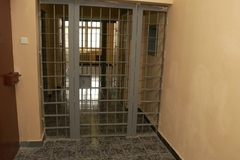 Умер житель Люберец, выбросившийся из окна с женой и сыном