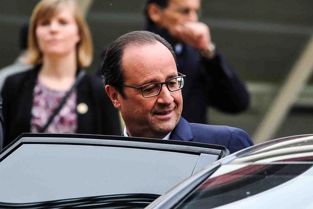 Олланд решил приостановить поставку России первого «Мистраля»