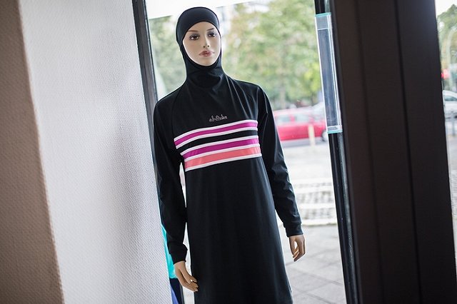 Скандальная ситуация с буркини докатилась до Берлина