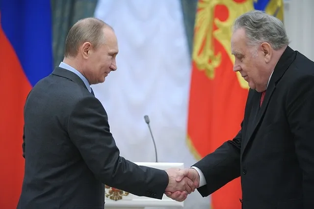 Близкие сообщили об очень плохом состоянии писателя Владислава Крапивина